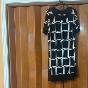 Chic Geometric Brown and White Mini Dress